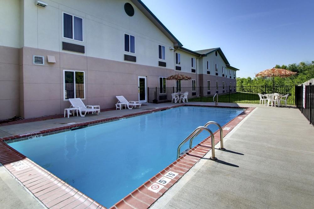 Quality Inn Junction City Near Fort Riley Eksteriør bilde