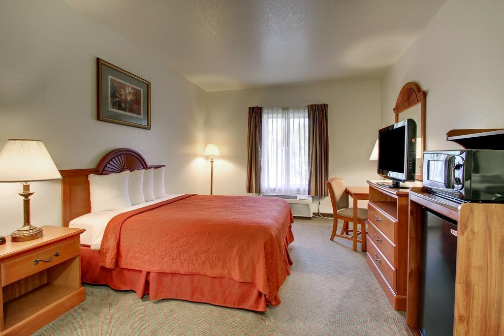 Quality Inn Junction City Near Fort Riley Eksteriør bilde