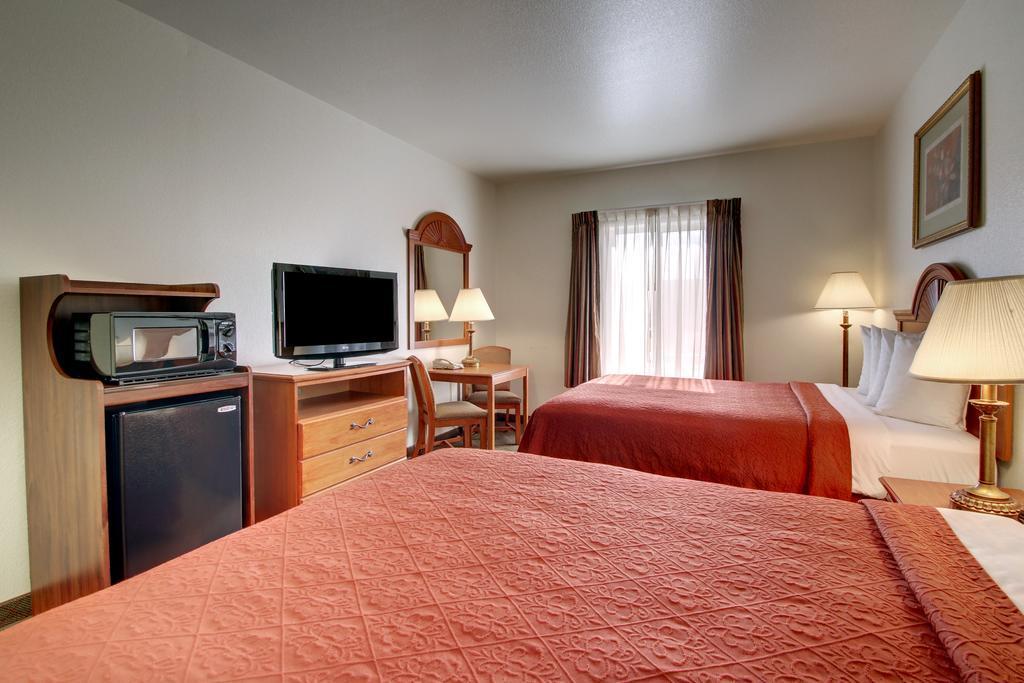Quality Inn Junction City Near Fort Riley Eksteriør bilde