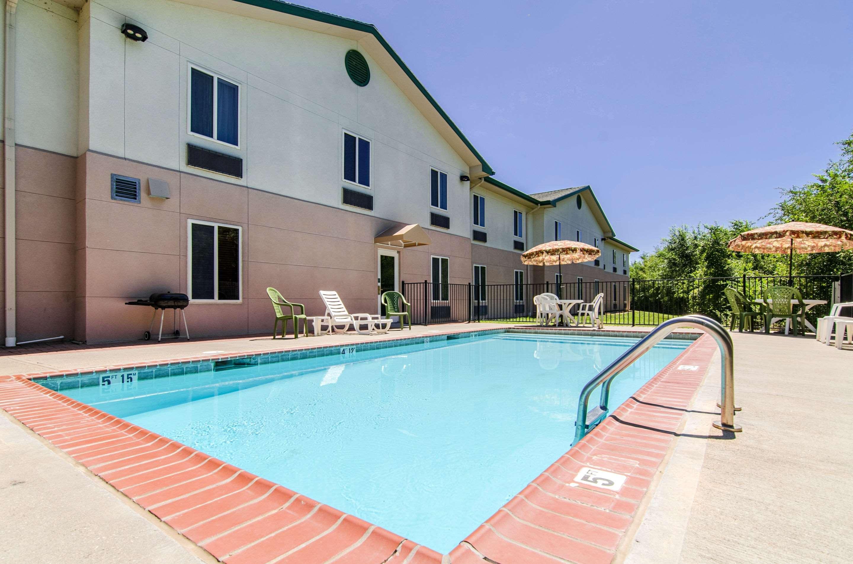 Quality Inn Junction City Near Fort Riley Eksteriør bilde